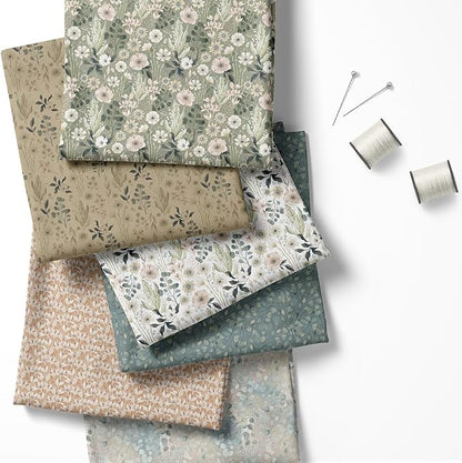 Patchwork Fabric Panel 100x155 cm, 100% Cotton Satin, 6 Coordinated Vintage Botanical Floral Patterns, Soft Sage Neutral Quilting & Sewing Fabric (Vintage Pastels, 6pcs 50x50cm)