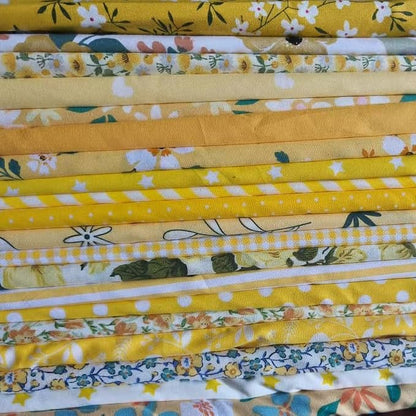 7Pcs 9.8" x 9.8"(25 * 25CM) Cotton Fabric DIY Making Supplies Quilting Patchwork Fabric Fat Quarter Bundles DIY for Quilting Cotton Patchwork Cushions (20pcs Yellow, 9.8" x 9.8")