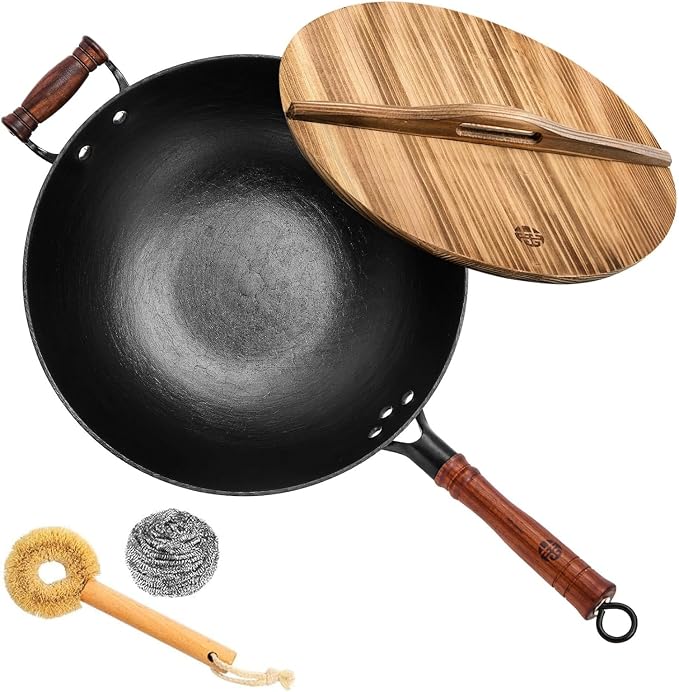 WANGYUANJI 12.6" Cast Iron Wok with Wood Lid, Traditional Uncoated Flat Bottom Chinese Stir Fry Pan, Heavy Duty Hand-Cast Wok for Induction, Gas & Glass Top Stoves (4 Qt)