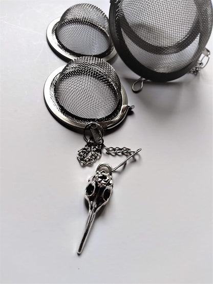 Bird Skull Tea Infuser Ball - Spooky Home Decor, Halloween Gift