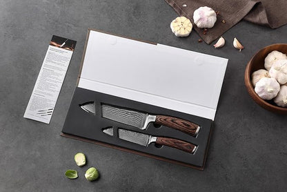 Wakoli EDIB 2-Piece Damascus Kitchen Knife Set – Santoku & Small Santoku with VG10 Core made of 67-Layer Damascus Steel Blades – Professional Chef Knives with Ergonomic Pakkawood Handles in Gift Box