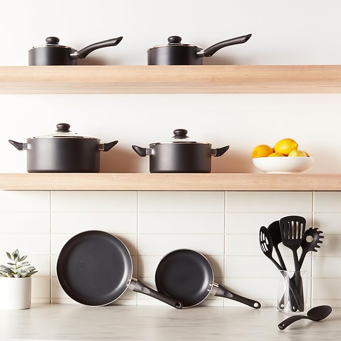 Amazon Basics Ceramic Non-Stick Cookware 15-Piece Set, Pots, Pans and Utensils, Black