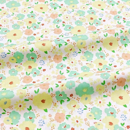 Light Weight Natural Cotton Fabric by the Yard DIY Making Supplies Quilting Patchwork Fabric Fat Quarter Bundles DIY for Quilting Cotton Patchwork Cushions (Big Green Flowers, 2 Yard)