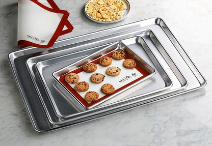 New Star Foodservice Commercial-Grade 18-Gauge Aluminum Sheet Pan/Bun Pan, Quarter Size, 9 x 13 x 1 inch
