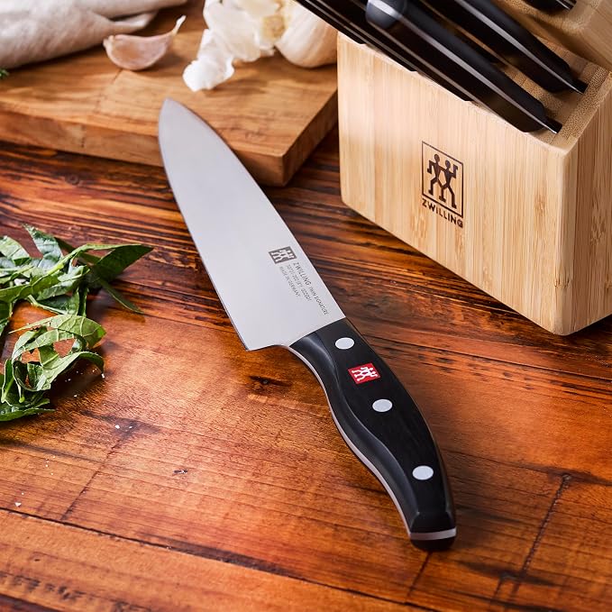 ZWILLING Twin Signature 15-Piece Razor-Sharp German Knife Block Set, Made in Company-Owned German Factory with Special Formula Steel perfected for almost 300 Years, Dishwasher Safe