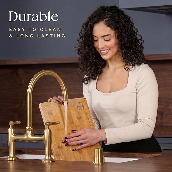 Deer & Oak Premium Extra Large Bamboo Cutting Board - 17.3" x 11.8" x 0.8" Wooden Chopping Board for Meat and Vegetables, Pre-Oiled, Water Resistant, Knife Friendly