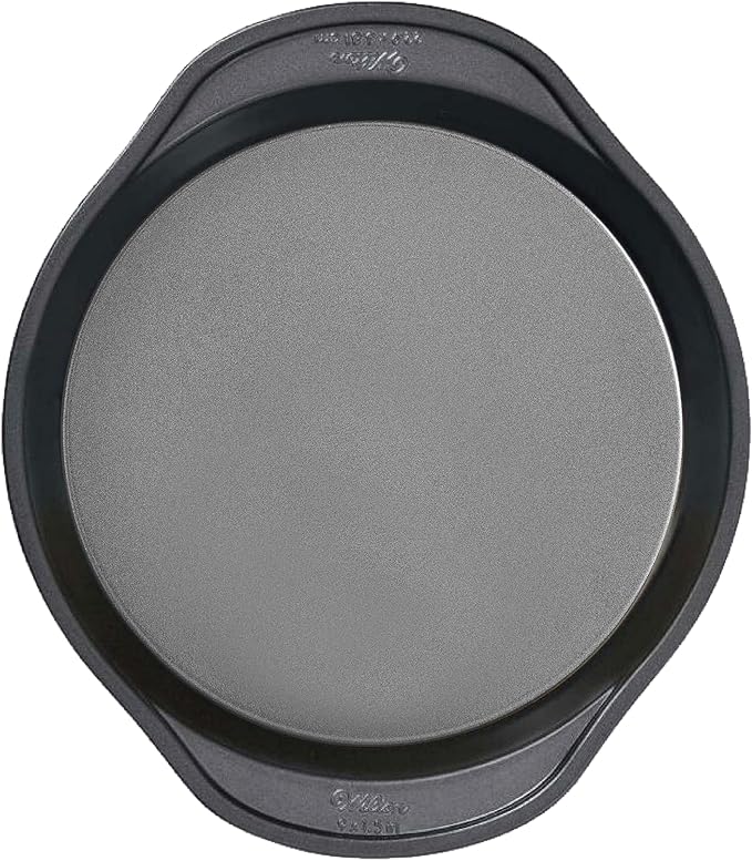 Wilton Gold Premium Non-Stick Warp-Resistant Bakeware, Made without PFAs, Round Cake Pan, 9 x 1.5 in, Packaging May Vary