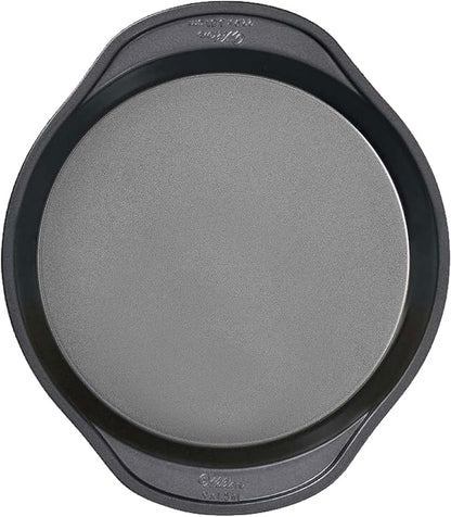 Wilton Gold Premium Non-Stick Warp-Resistant Bakeware, Made without PFAs, Round Cake Pan, 9 x 1.5 in, Packaging May Vary