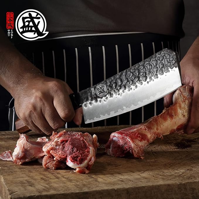 MITSUMOTO SAKARI 7-Inch Japanese Boning Knife, 9Cr18MoV Steel | Narrow pointed blade for deboning and trimming, 3-layer 9Cr18MoV steel, rosewood handle, sandalwood box