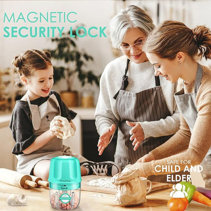 Rechargeable Portable and Cordless Mini Food Processor 300ML with Stainless Steel Blade, Electric Garlic Chopper Vegetable Chopper Blender for Nuts Chili Onion Minced Meat and Spices BPA-Free(Green)