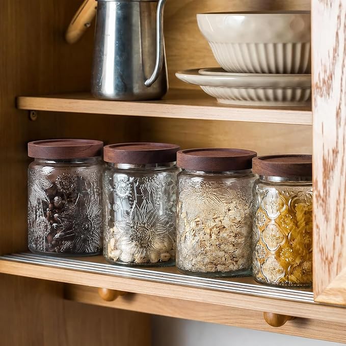 Custde 23.7 fl oz Vintage Glass Jar with Wooden Lid, Airtight Decorative Food Storage Canisters for Kitchen Counter & Pantry, Ideal for Candy, Sugar, Coffee,salt, Tea, Cereal, Flour, Oats