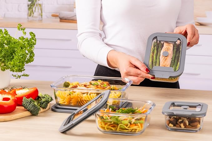 Kilner Fresh Storage 0.31 Litre Airtight Glass Container Durable Leakproof Lid with Vacuum Seal for Food Storage Leftovers Snacks Meal Prep Batch Cooking