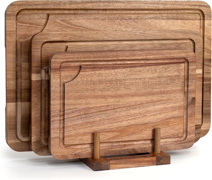 WILLKOMMEN Acacia Wood Cutting Board Set for Kitchen, 3-Piece Chopping Boards with Stand & Juice Groove & Handles, Heavy Duty Wooden Butcher Block for Meat, Vegetables (Small, Medium, Large)