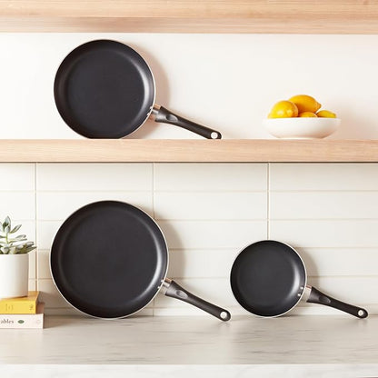 Amazon Basics Non-Stick 3-Piece Frying Pan Set with Stay Cool Handles, 8-inch, 10-inch, 12-inch, Black