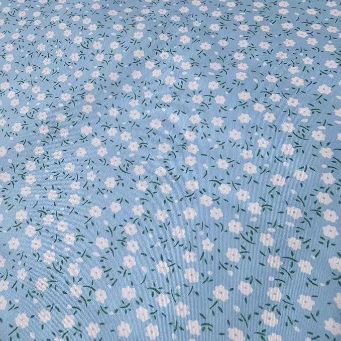 Light Weight Natural Cotton Fabric by the Yard DIY Making Supplies Quilting Patchwork Fabric Fat Quarter Bundles DIY for Quilting Cotton Patchwork Cushions (Blue Flowers 2, 1 Yard)