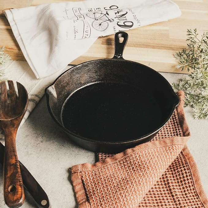8 Inch Round Medium Pre-Seasoned Cast Iron Skillet