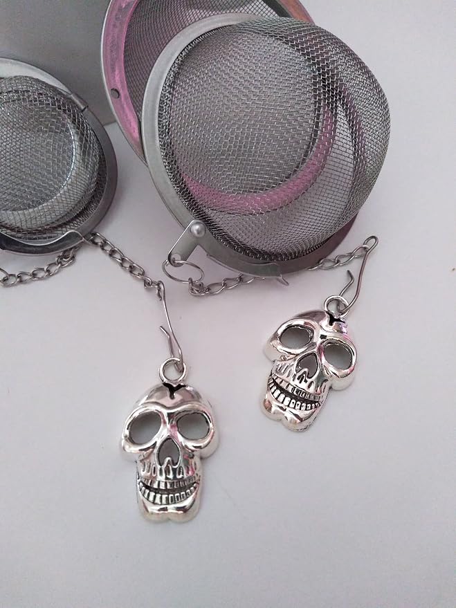 Skull Tea Infuser Strainer Ball - Spooky Home Decor, Goth Themed Decorations