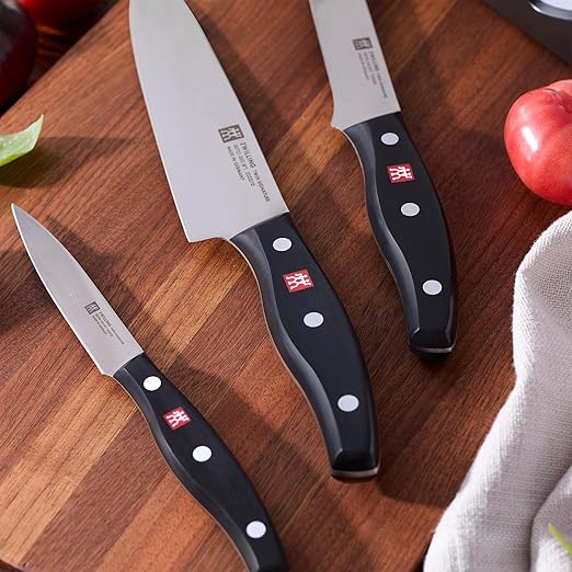 ZWILLING Twin Signature 4-Piece Razor-Sharp German Knife Set, Made in Company-Owned German Factory with Special Formula Steel perfected for almost 300 Years, Dishwasher Safe