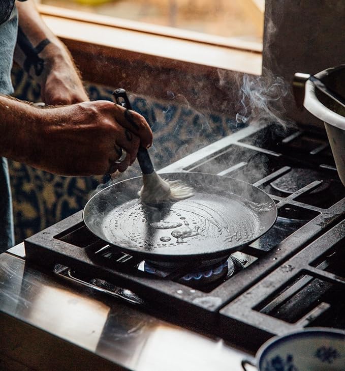 Matfer Bourgeat Black Carbon Steel Crêpe Pan, 9 1/4"