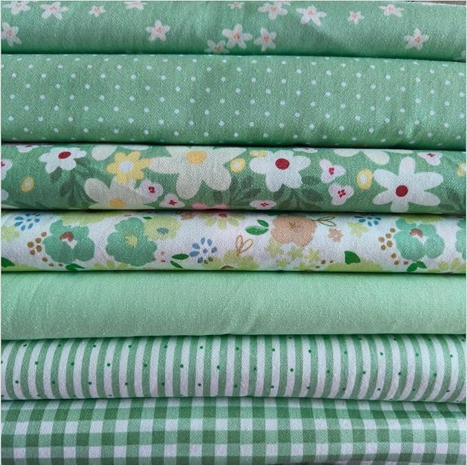 7Pcs Cotton Fabric DIY Making Supplies Quilting Patchwork Fabric Fat Quarter Bundles DIY for Quilting Cotton Patchwork Cushions (Green Flowers Mix, 9.8 x 9.8 inches)