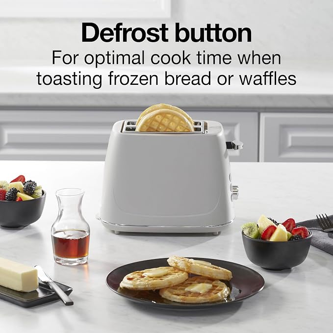 Proctor Silex Plastic 2 Slice Toaster, Bagel, Defrost & Cancel Buttons, Browning Control With 7 Shades, Auto Shutoff, Slide-Out Crumb Tray, Oat White (22660)