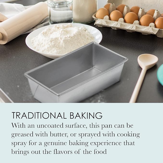 Chicago Metallic Commercial II 1-Pound Loaf Pan, Heavy-Weight Aluminized Steel, Professional Bread Baking Pan with Wire Reinforcement