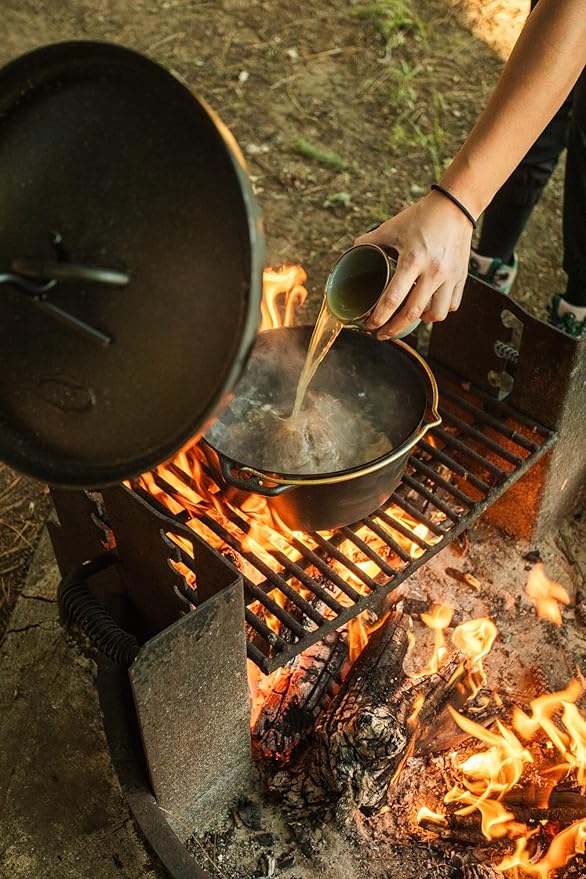 GSI Outdoors Guidecast 5qt Dutch Oven | Cast Iron Dutch Oven for Camping, Cabin and Home Kitchen