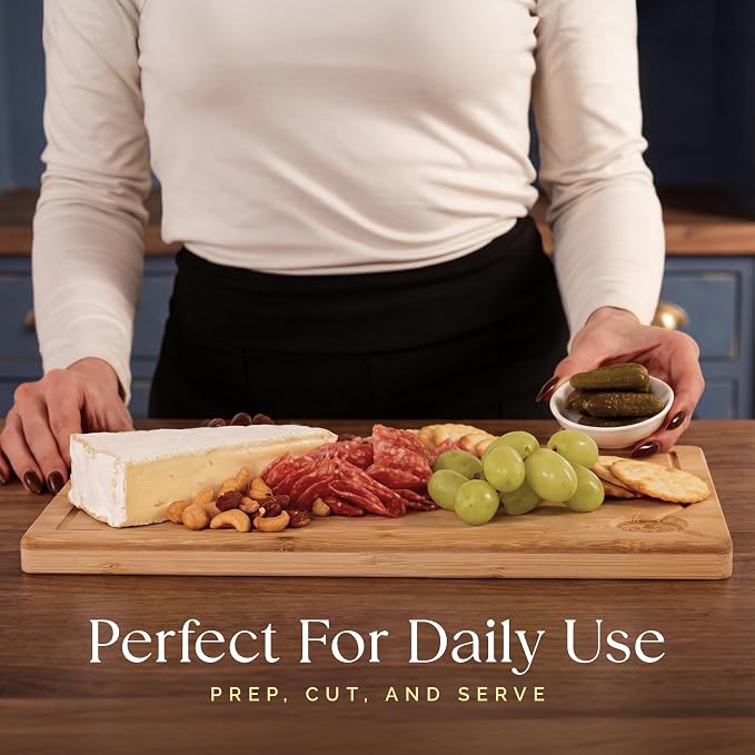 Deer & Oak Premium Extra Large Bamboo Cutting Board - 17.3" x 11.8" x 0.8" Wooden Chopping Board for Meat and Vegetables, Pre-Oiled, Water Resistant, Knife Friendly