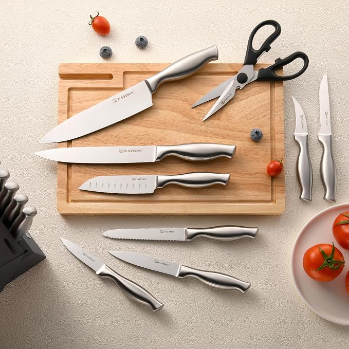 Knife Set, 15-Piece Kitchen Knife Block Sets with Built-in Sharpener, German Stainless Steel Knife Block Set, Dishwasher Safe