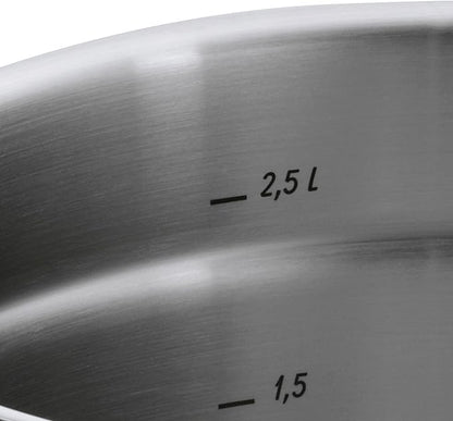 WMF cookware Ø 24 cm approx. 4,1l Function 4 Inside scaling lid - pour off or decant liquids without spilling to keep your dishes and cooker clean. Made in Germany hollow side handles glass lid Cromargan stainless steel brushed suitable for all stove t...