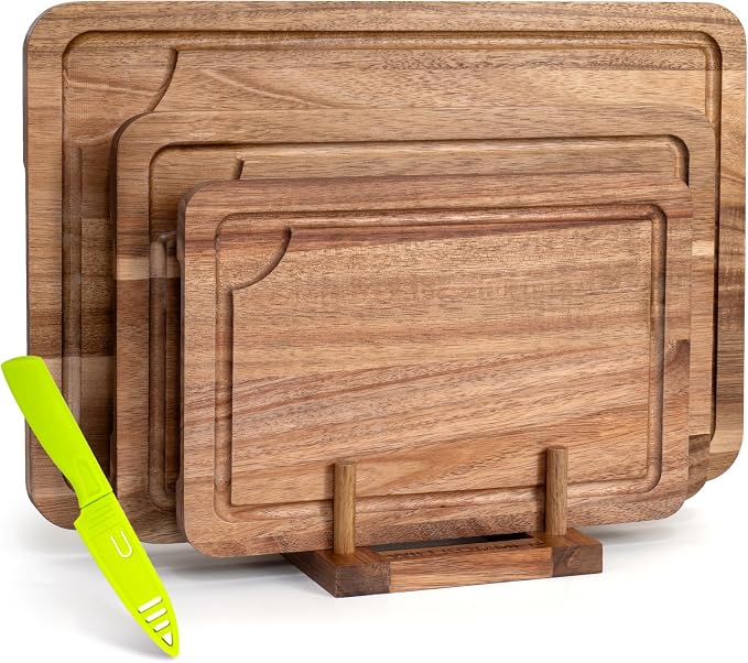 WILLKOMMEN Acacia Wood Cutting Board Set for Kitchen, 3-Piece Chopping Boards with Stand & Juice Groove & Handles, Heavy Duty Wooden Butcher Block for Meat, Vegetables (Small, Medium, Large)