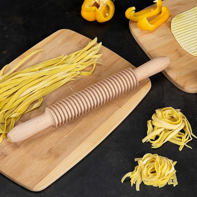 Beech Wood 5mm Tagliatelle Pasta Cutter Noodle Lattice Roller Docker Dough Cutter Wooden Rolling Pin Spaghetti Pasta Maker Beechwood Noodle Cutter Rolling Pin Kitchen Cooking Tools