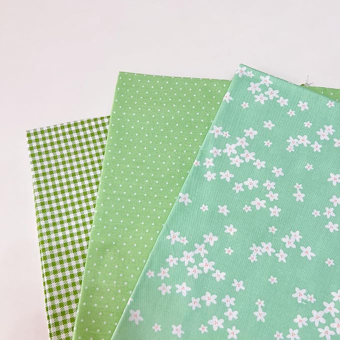 7Pcs 20" x 20" Cotton Fabric DIY Making Supplies Quilting Patchwork Fabric Fat Quarter Bundles DIY for Quilting Cotton Patchwork Cushions (Green Flowers, 20 x 20 inches)