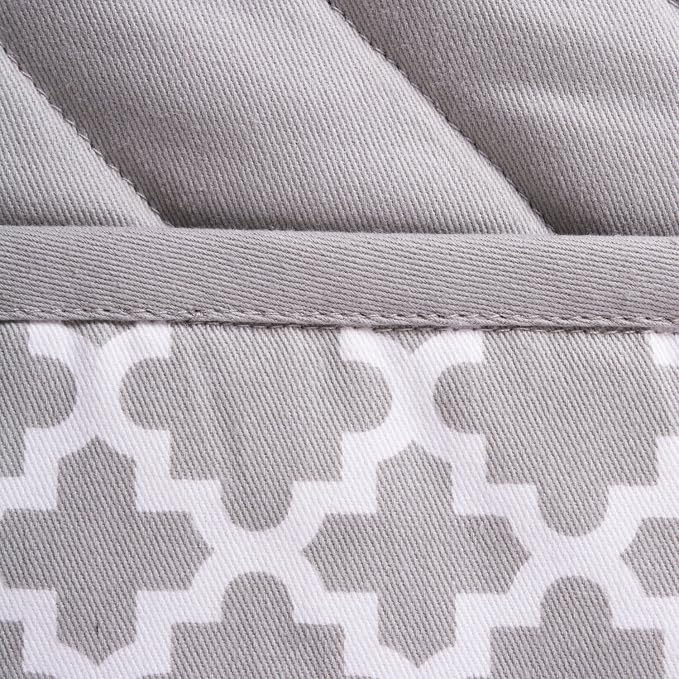 DII Lattice Basics Collection Kitchen Essentials, Oven Mitt & Potholder Set, Gray, 2, Piece