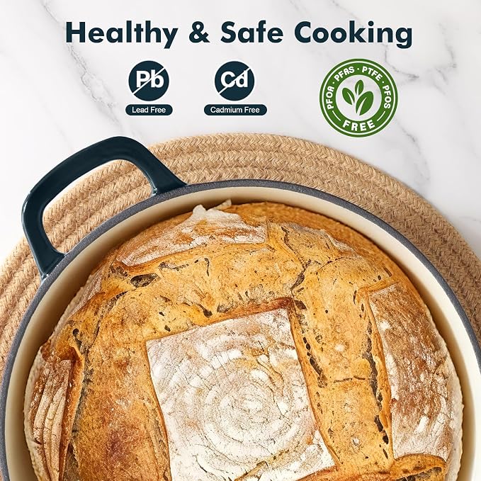 SENSARTE Enameled Cast Iron Dutch Oven Pot with Lid 3.5/5.5/6.5 Quart Heavy-Duty Round Dual Handles Kitchen Pot with Cotton Potholders & Silicone Trivet, Pot for Bread Baking, Stews, Braising, Roasting, Oven Safe, 5.5 Quart, Emerald Green