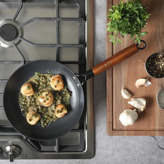 Babish 9.5 Inch Cast Iron Skillet with Wooden Handle, Pre-Seasoned Nonstick Pan with Honeycomb Textured Cooking Surface, Induction Oven Safe Skillet for Searing, Frying Eggs, Steak and Stir Fry