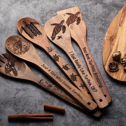 Remerry 6 Pcs Sea turtle Gifts for Women Sea turtle Kitchen Gift Set with Acacia Cooking Spoons Apron Christmas Kitchen Cooking Utensils Set for Christmas Mother's Day Housewarming Gift