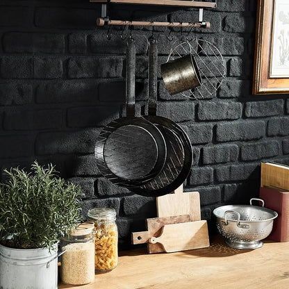 ZWILLING Forged 9.5-Inch Carbon Steel Frying Pan, PFAS-Free Pre-Seasoned Frying Pan, Induction Compatible Skillet, Oven Safe Carbon Steel Cookware
