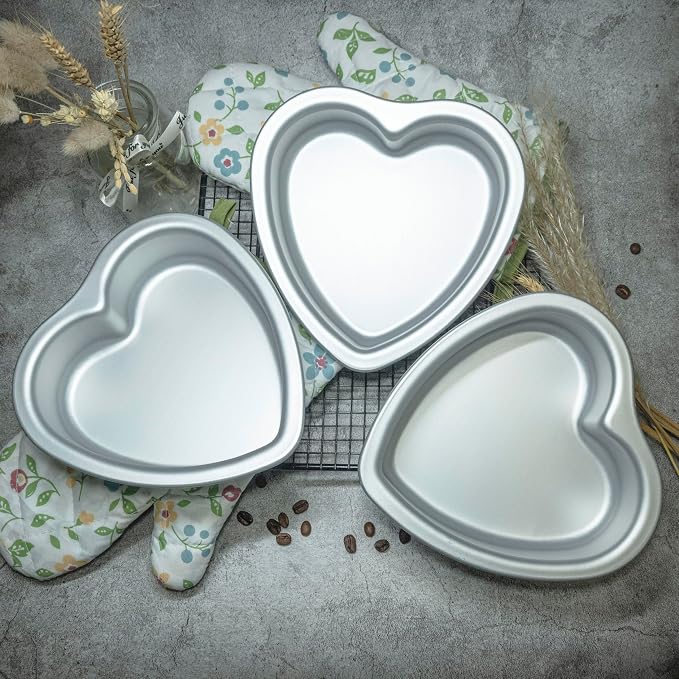 6 ×2 Inch Heart Shape Cake Pans Set of 3, Baking Pan,Anodized Heart Cake Pan, Aluminum, For Valentine's Day Wedding Birthday and Other Occasions Cake.silver (6×2 inch heart cake pan set of 3)
