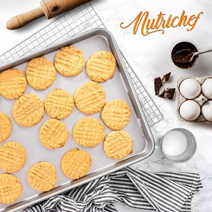 NutriChef Aluminum Baking Sheet w/ Cooling Rack - Thick & Durable Cookie Sheet Tray for Baking Pastries, Cookies, Bacon, & More - PFOS, PTFE, PFOA FREE, Dishwasher Safe (13" x 10")
