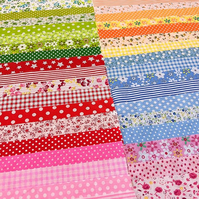 7Pcs 9.8" x 9.8"(25 * 25CM) Cotton Fabric DIY Making Supplies Quilting Patchwork Fabric Fat Quarter Bundles DIY for Quilting Cotton Patchwork Cushions (red/Green, 9.8" x 9.8")