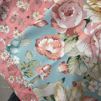 7Pcs Cotton Fabric DIY Making Supplies Quilting Patchwork Fabric Fat Quarter Bundles DIY for Quilting Cotton Patchwork Cushions (Small Flowers Mix, 9.8 x 9.8 inches)